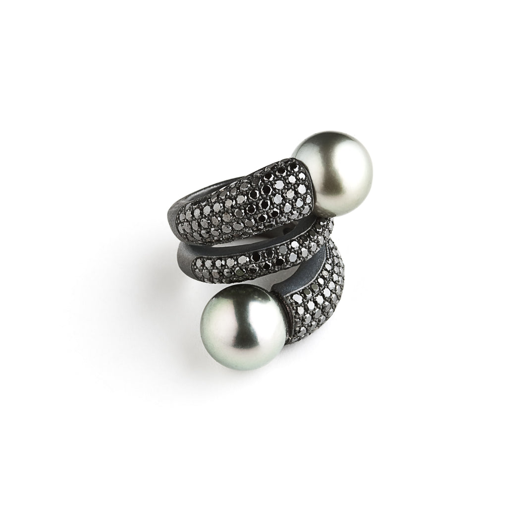 Black & grey pearls ring